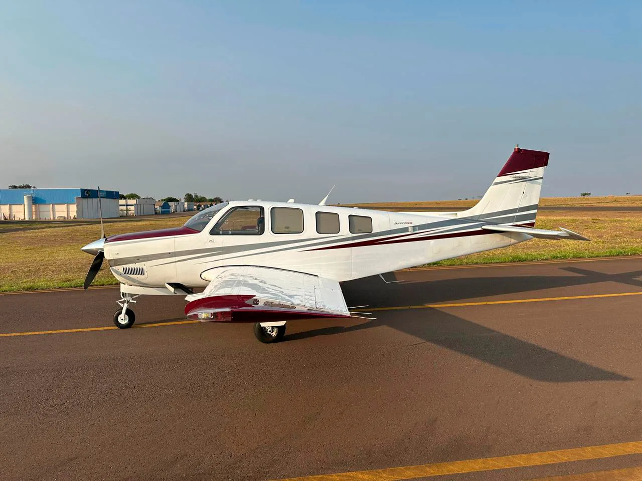 Avião Beechcraft Bonanza G36 – Ano 2006 – 1.500 H.T.
