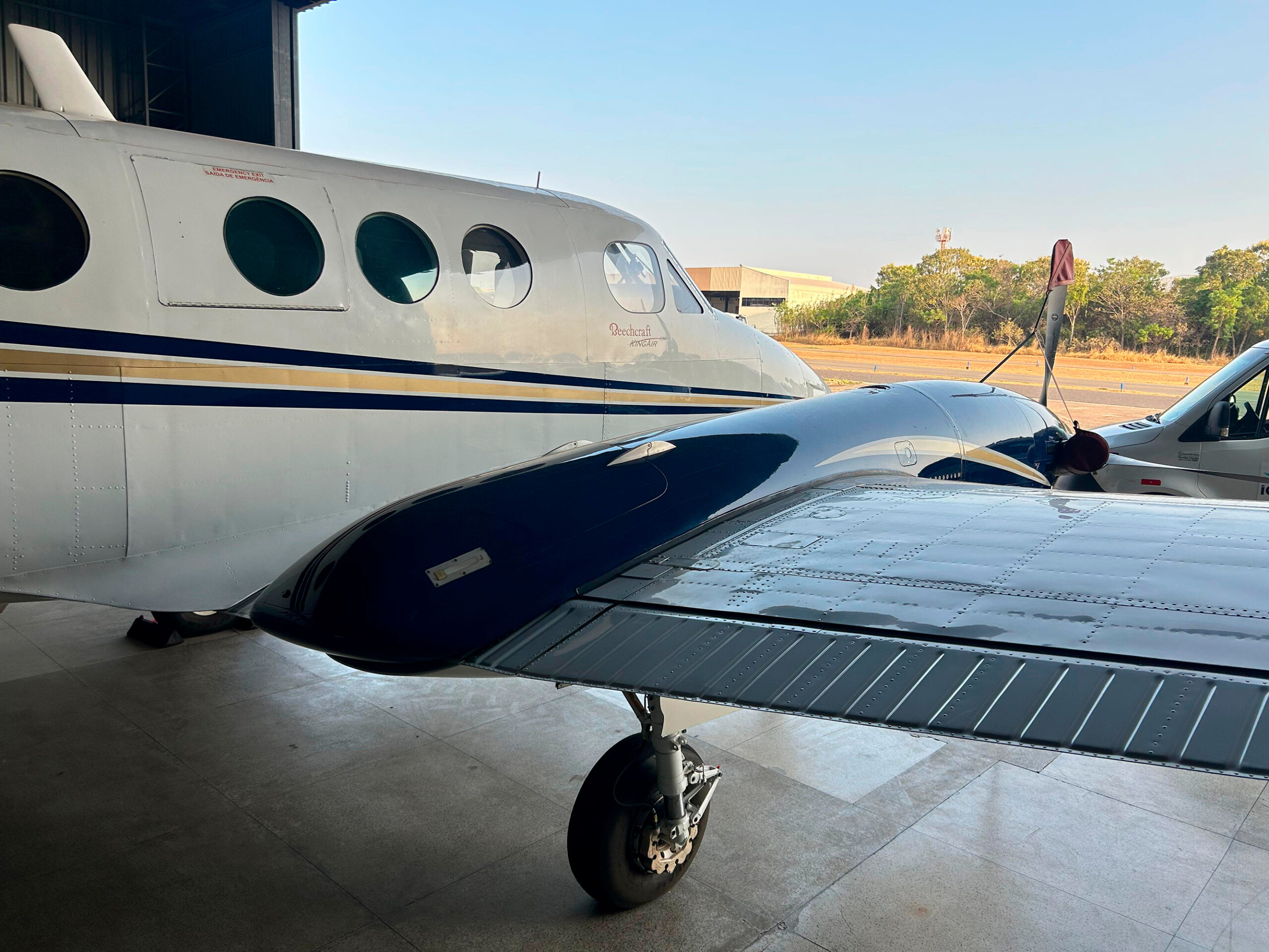 Beechcraft King Air C90 – Ano 1982 – 6.400 H.T.