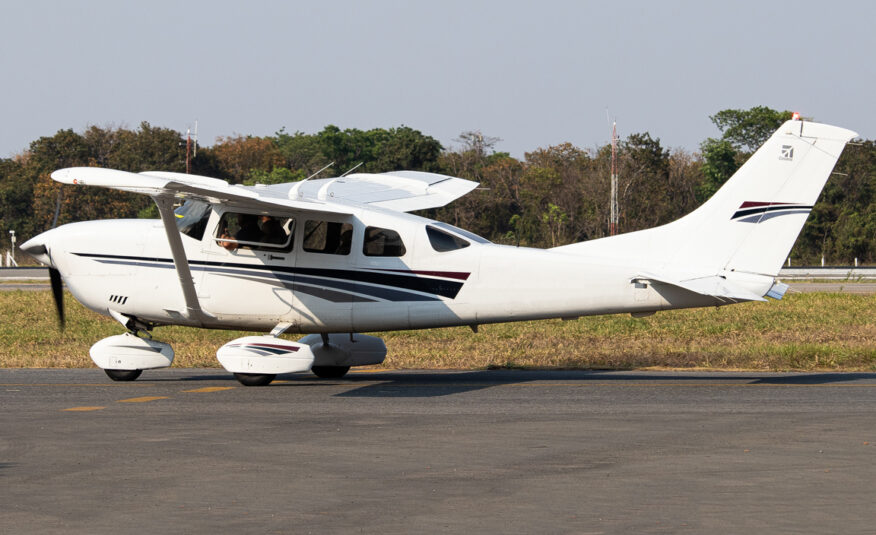 Avião Cessna 206H – Ano 1999 – 1.460 H.T.