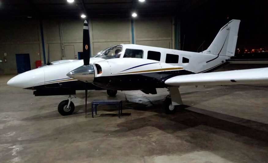 Avião Embraer Seneca II EMB-810C – Ano 1981 – 2.916 H.T.