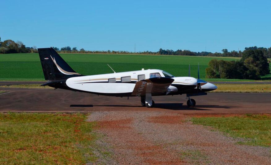 Avião Piper Seneca V PA-34-220T  – Ano 2013 – 1.180 H.T.