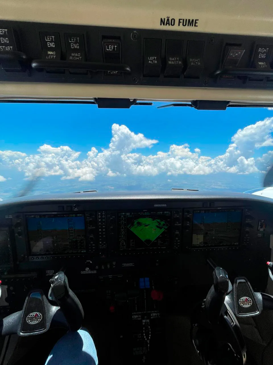 Avião Piper Seneca V PA-34-220T  – Ano 2013 – 1.180 H.T.