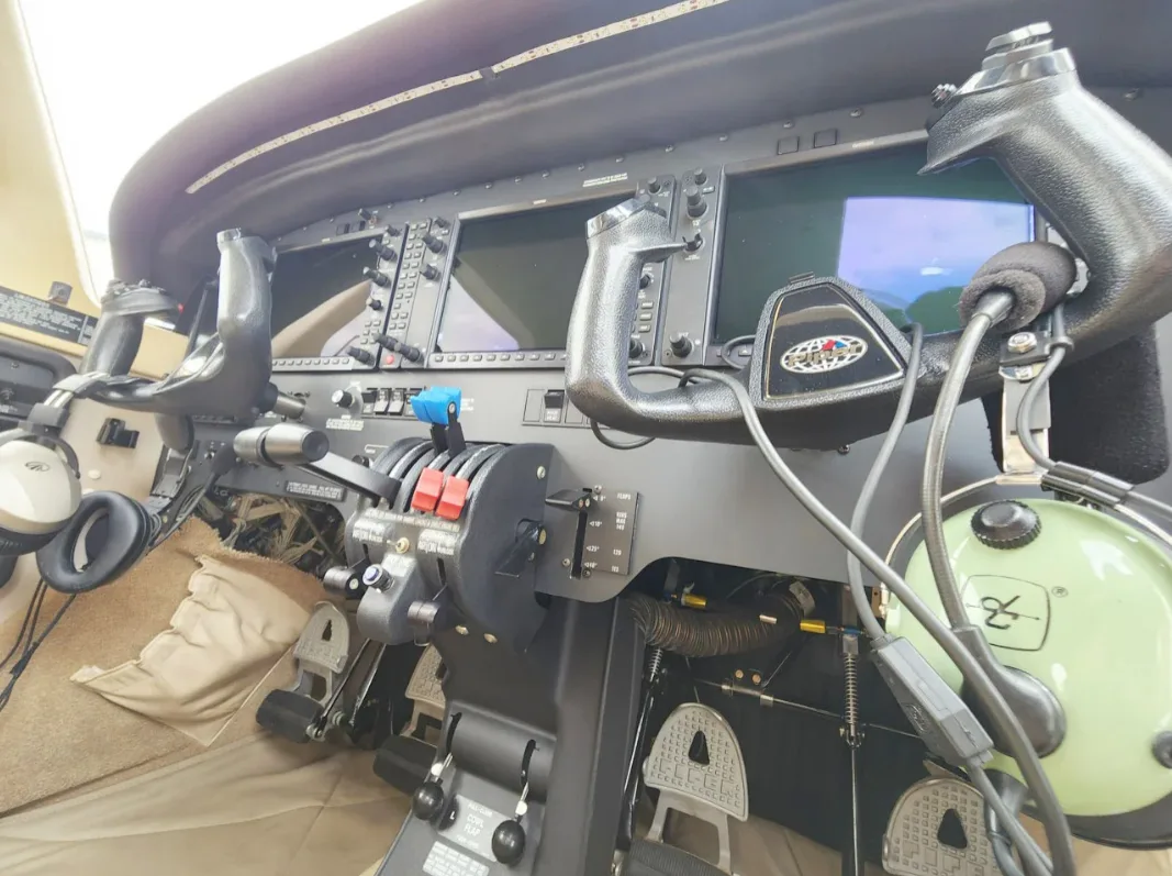 Avião Piper Seneca V PA-34-220T  – Ano 2013 – 1.180 H.T.