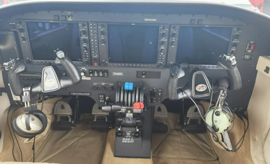 Avião Piper Seneca V PA-34-220T  – Ano 2013 – 1.180 H.T.