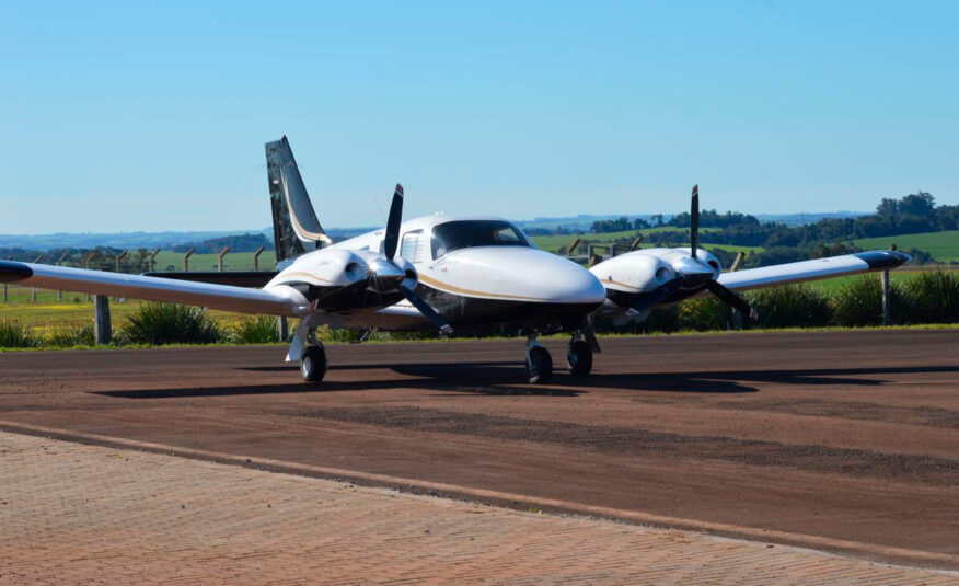 Avião Piper Seneca V PA-34-220T  – Ano 2013 – 1.180 H.T.