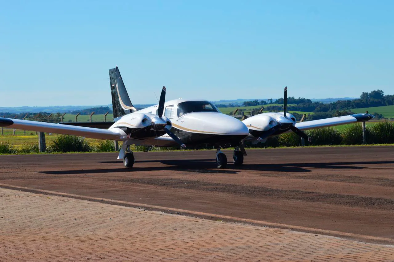 Avião Piper Seneca V PA-34-220T  – Ano 2013 – 1.180 H.T.