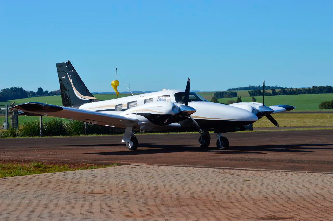 Avião Piper Seneca V PA-34-220T  – Ano 2013 – 1.180 H.T.