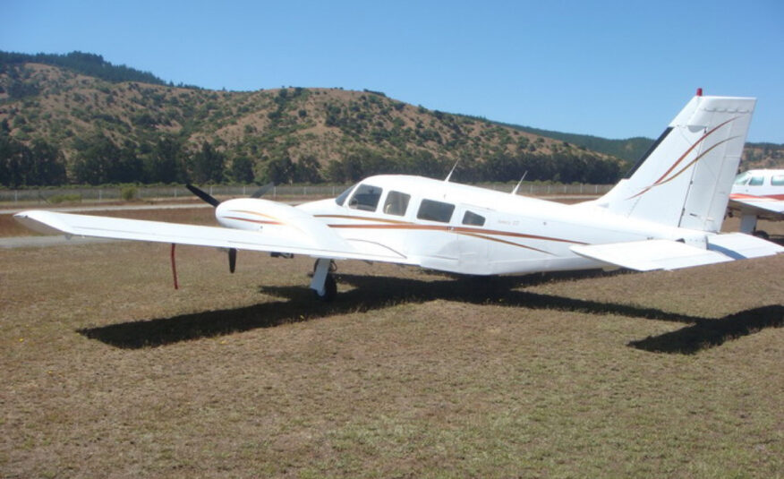 Piper Seneca III PA-34-220T – Ano 1981 – 2.694 H.T.