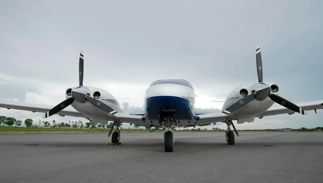 Avião Piper Seneca IV PA-34-220T – Ano 1995