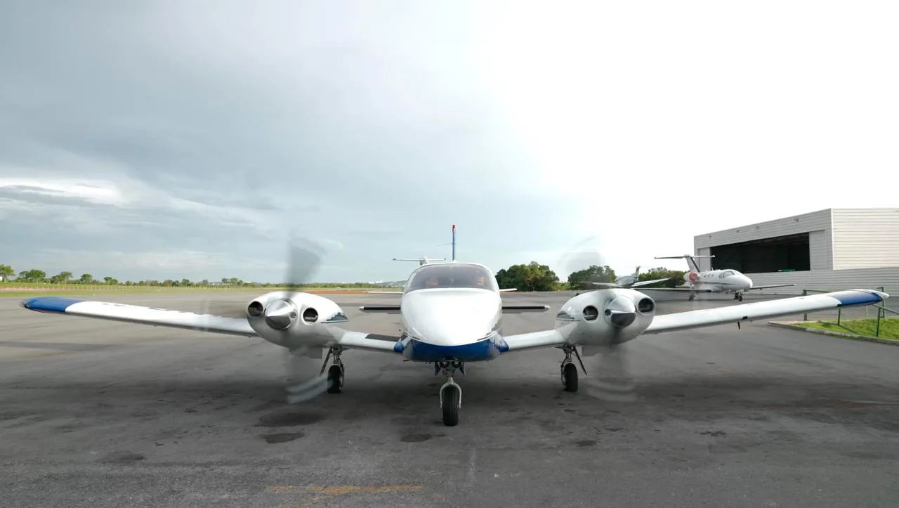 Avião Piper Seneca IV PA-34-220T – Ano 1995