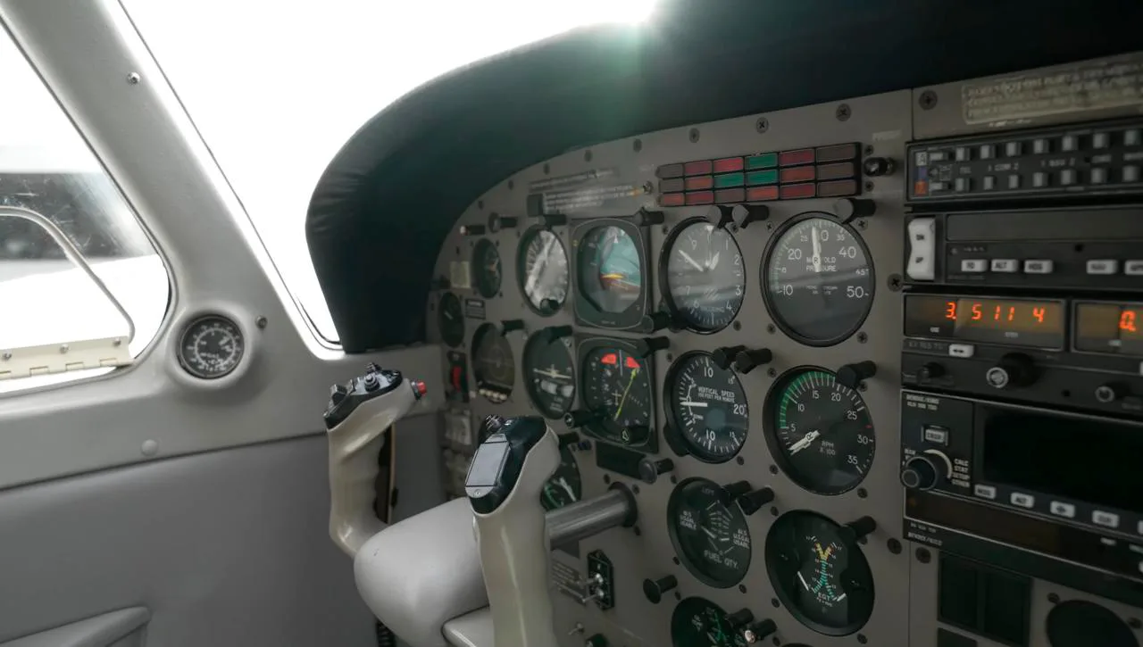 Avião Piper Seneca IV PA-34-220T – Ano 1995