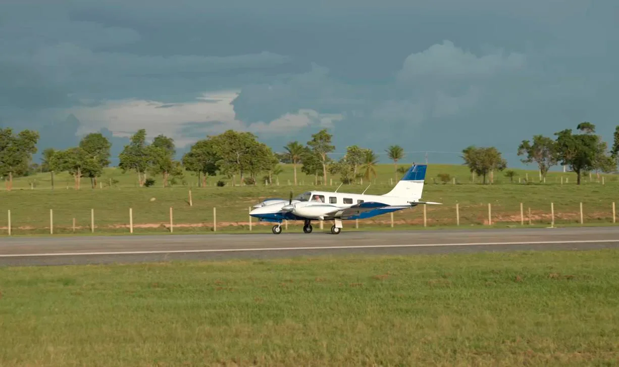 Avião Piper Seneca IV PA-34-220T – Ano 1995