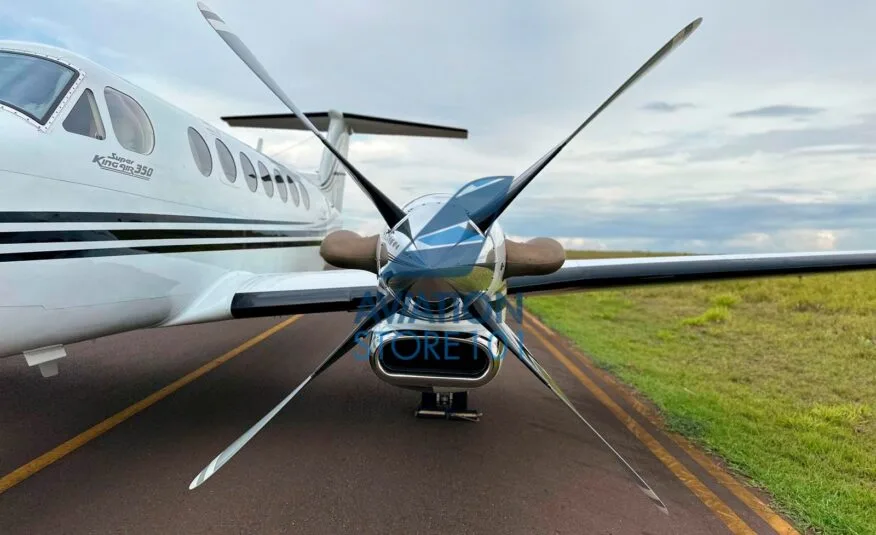 Beechcraft Super King Air 350 – Ano 2000 – 3.400 H.T.
