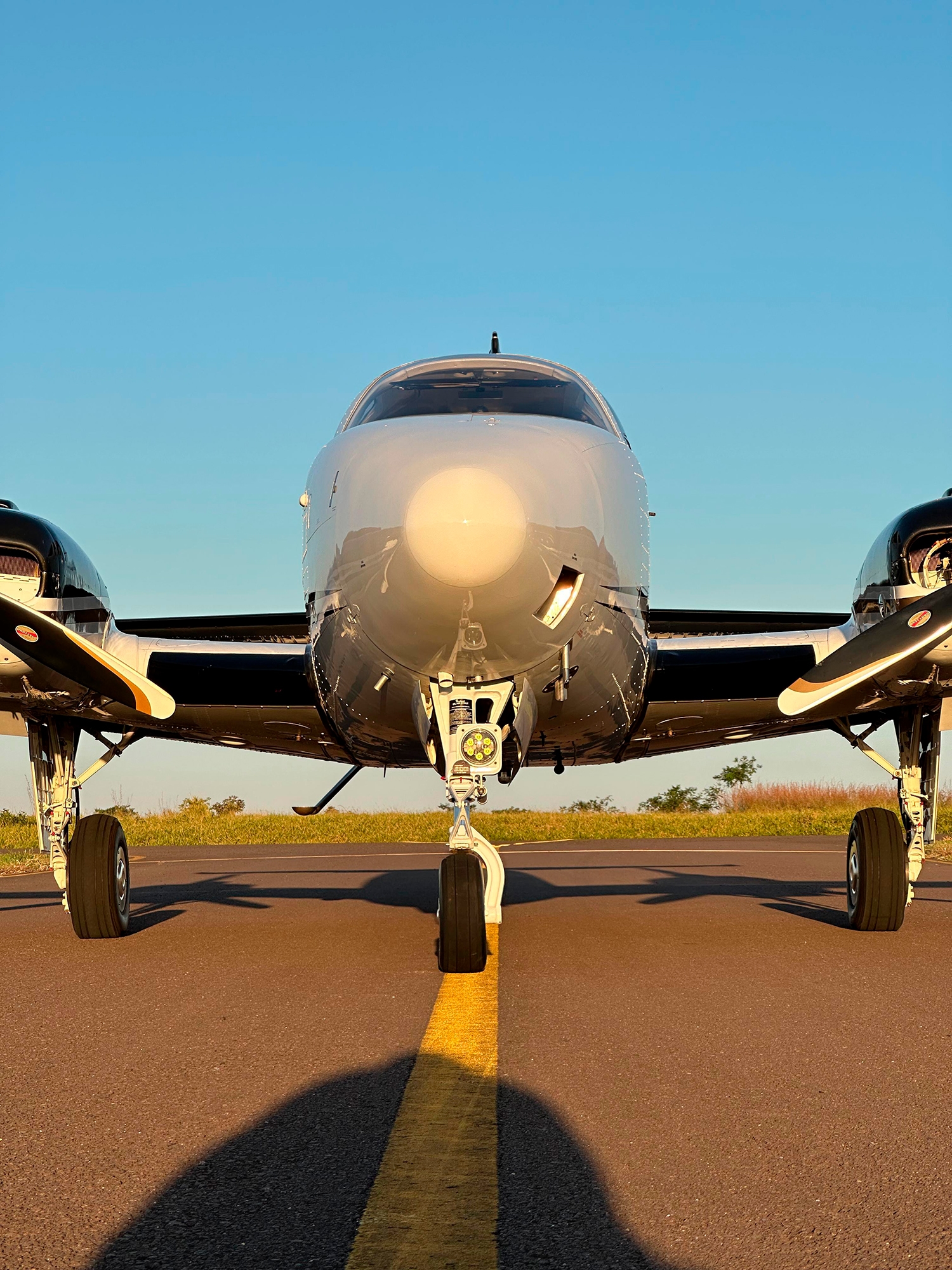 Beechcraft Baron G58 – Ano 2008 – 1.900 H.T.