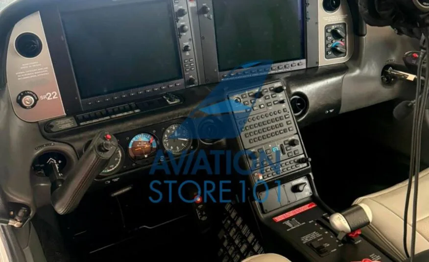 Avião Cirrus SR22 – Ano 2017 – 550 H.T.