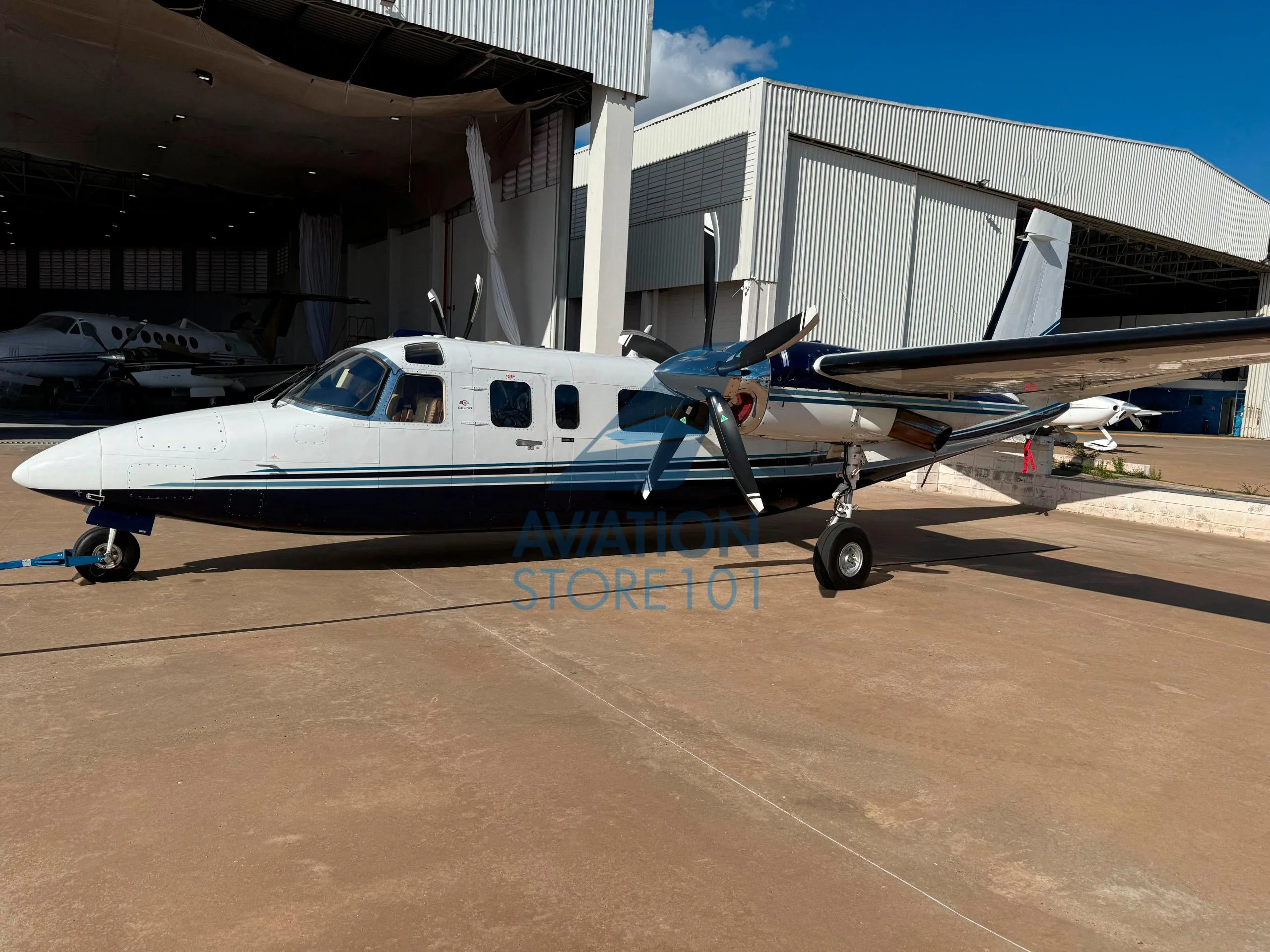 Avião Twin Commander 690A – Ano 1973 – 10.103 H.T.