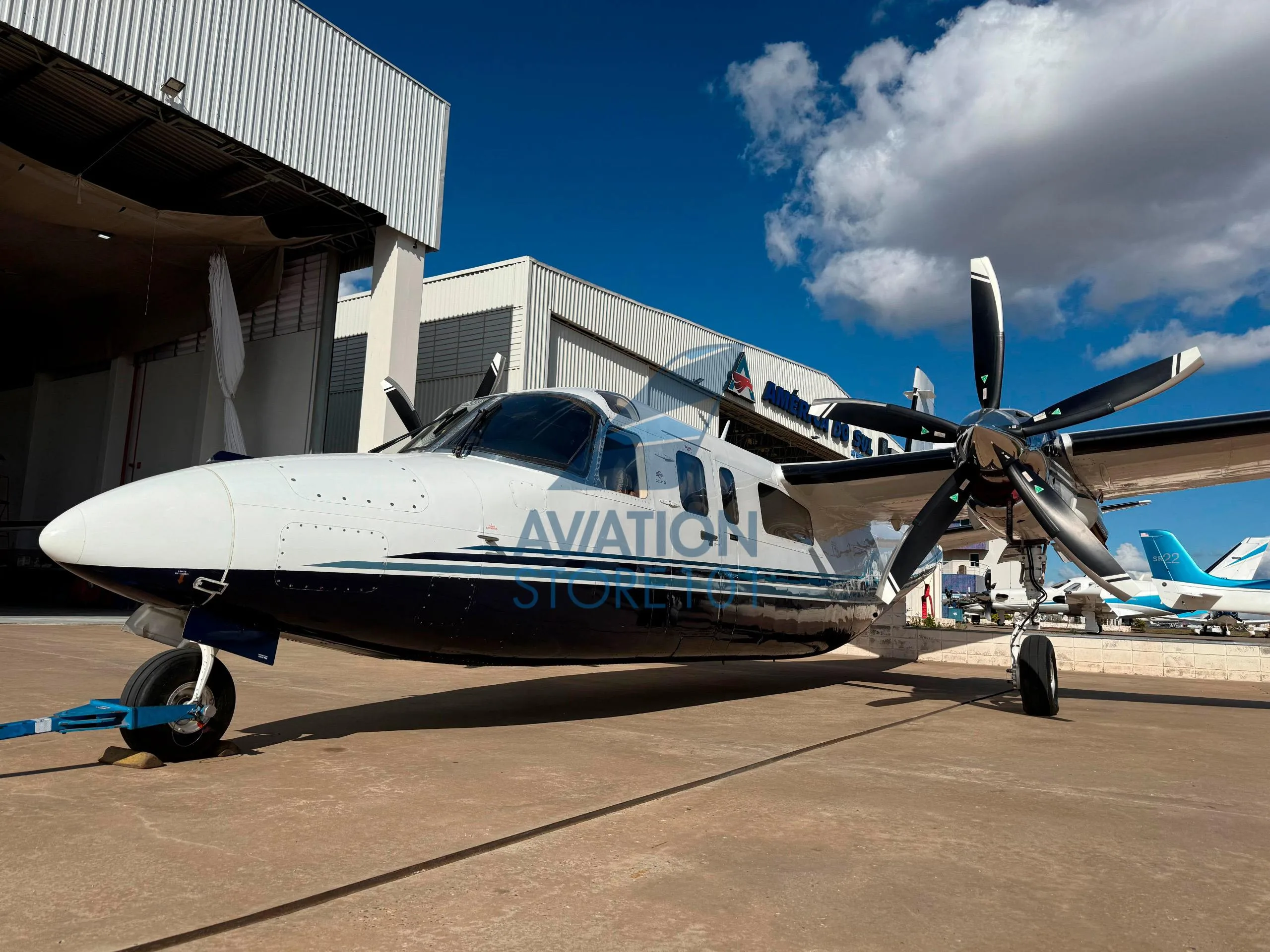 Avião Twin Commander 690A – Ano 1973 – 10.103 H.T.