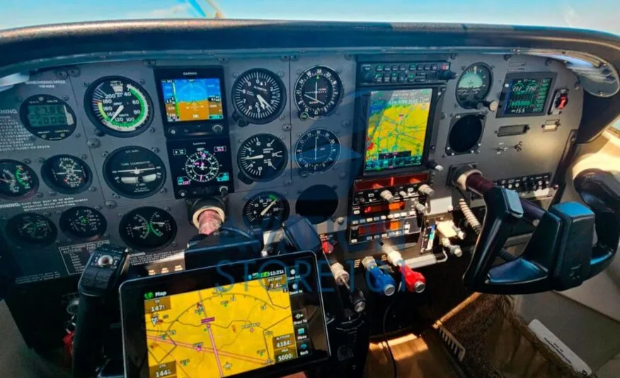 Cessna 182 – Year 1998 – 2,950 H.T., photo 4