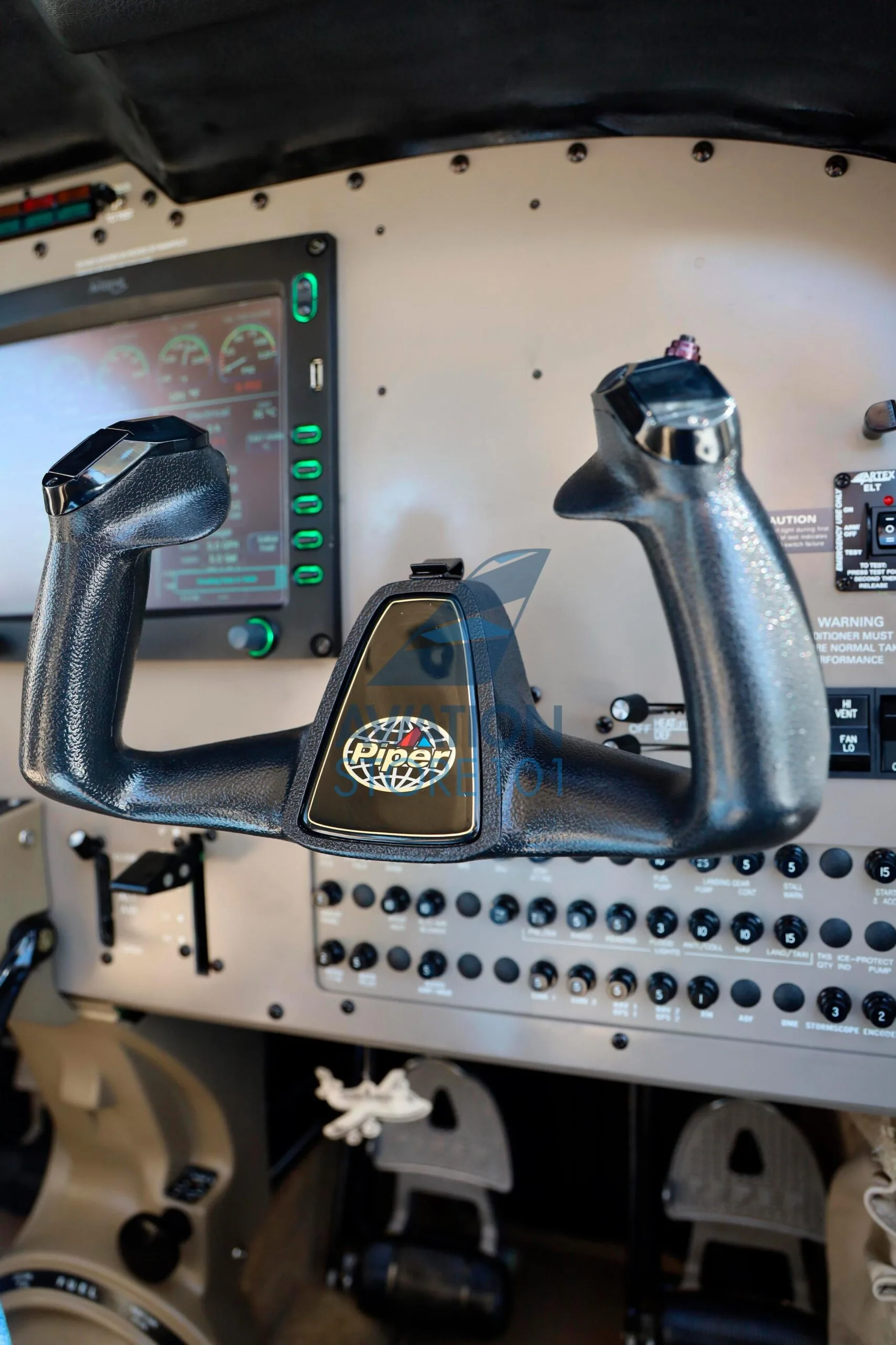 Piper Saratoga II TC PA-32R-301T – Ano 2006 – 1.810 H.T.