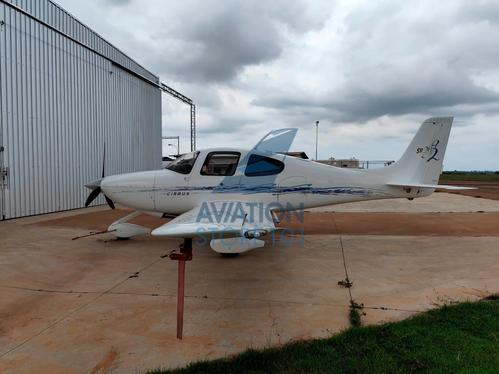 Avião Cirrus SR20 – Ano 2006 – 2.890 H.T.