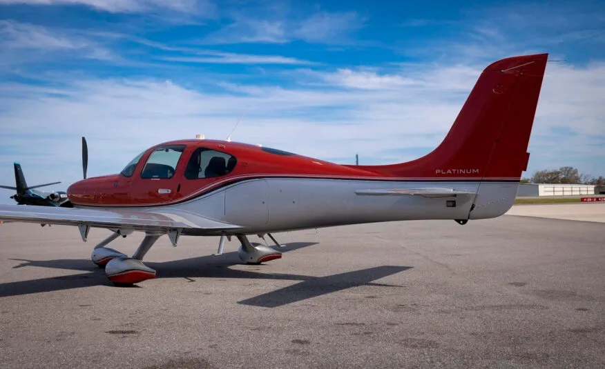 Avião Cirrus SR22 G6 – Ano 2018 – 395 H.T.