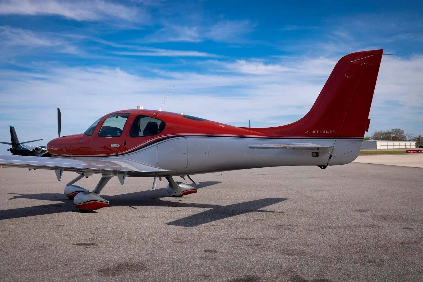 Avião Cirrus SR22 G6 – Ano 2018 – 395 H.T.