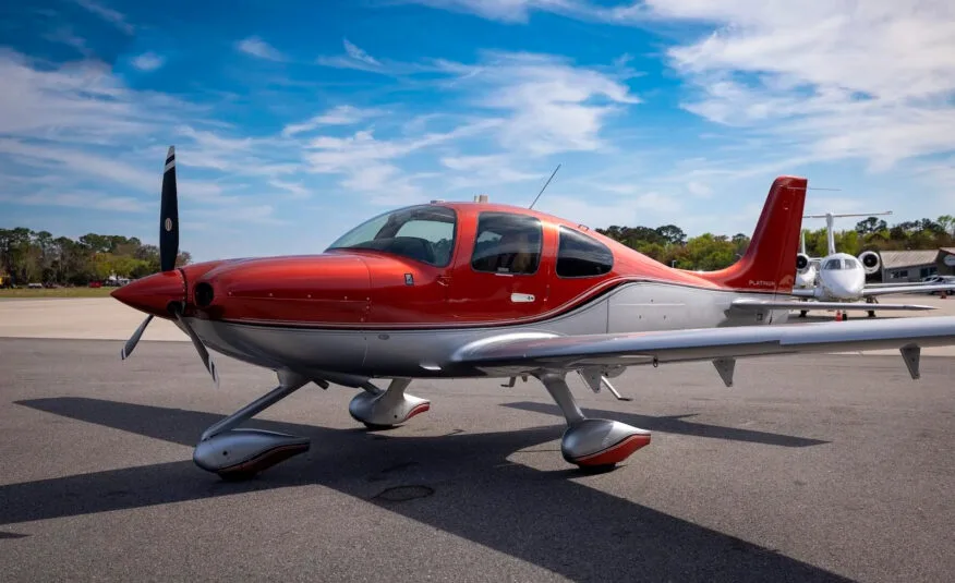 Avião Cirrus SR22 G6 – Ano 2018 – 395 H.T.