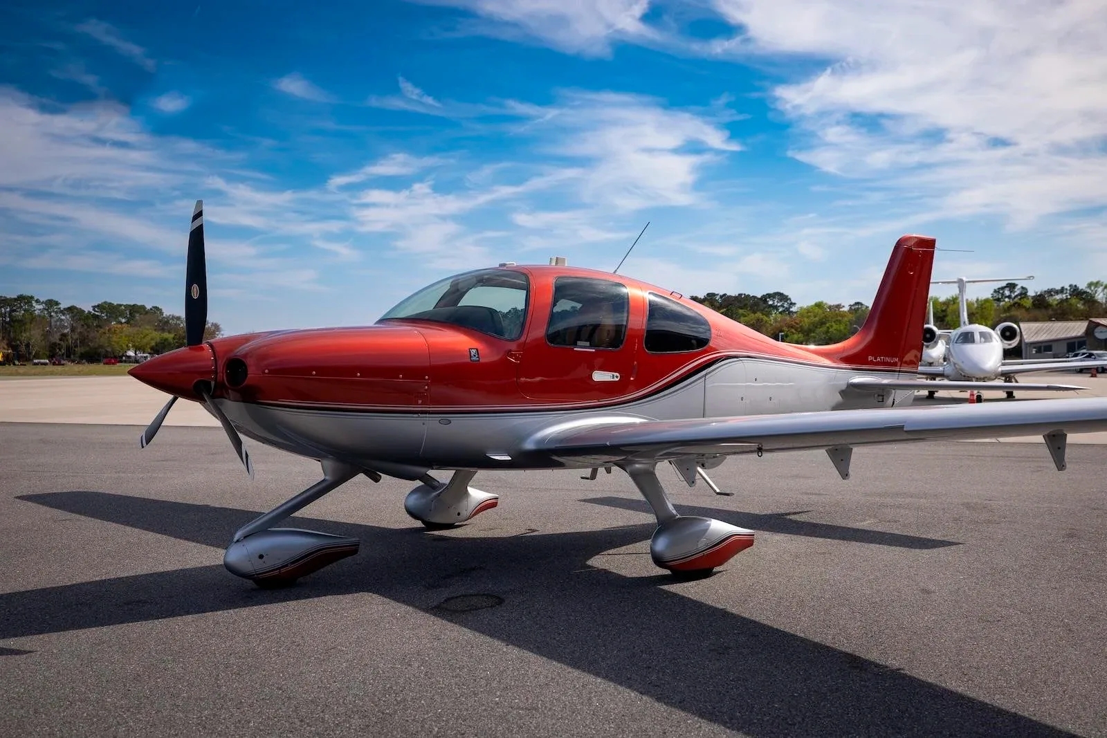 Avião Cirrus SR22 G6 – Ano 2018 – 395 H.T.