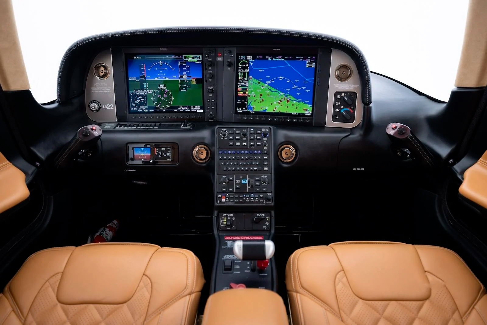 Avião Cirrus SR22 G6 – Ano 2018 – 395 H.T.
