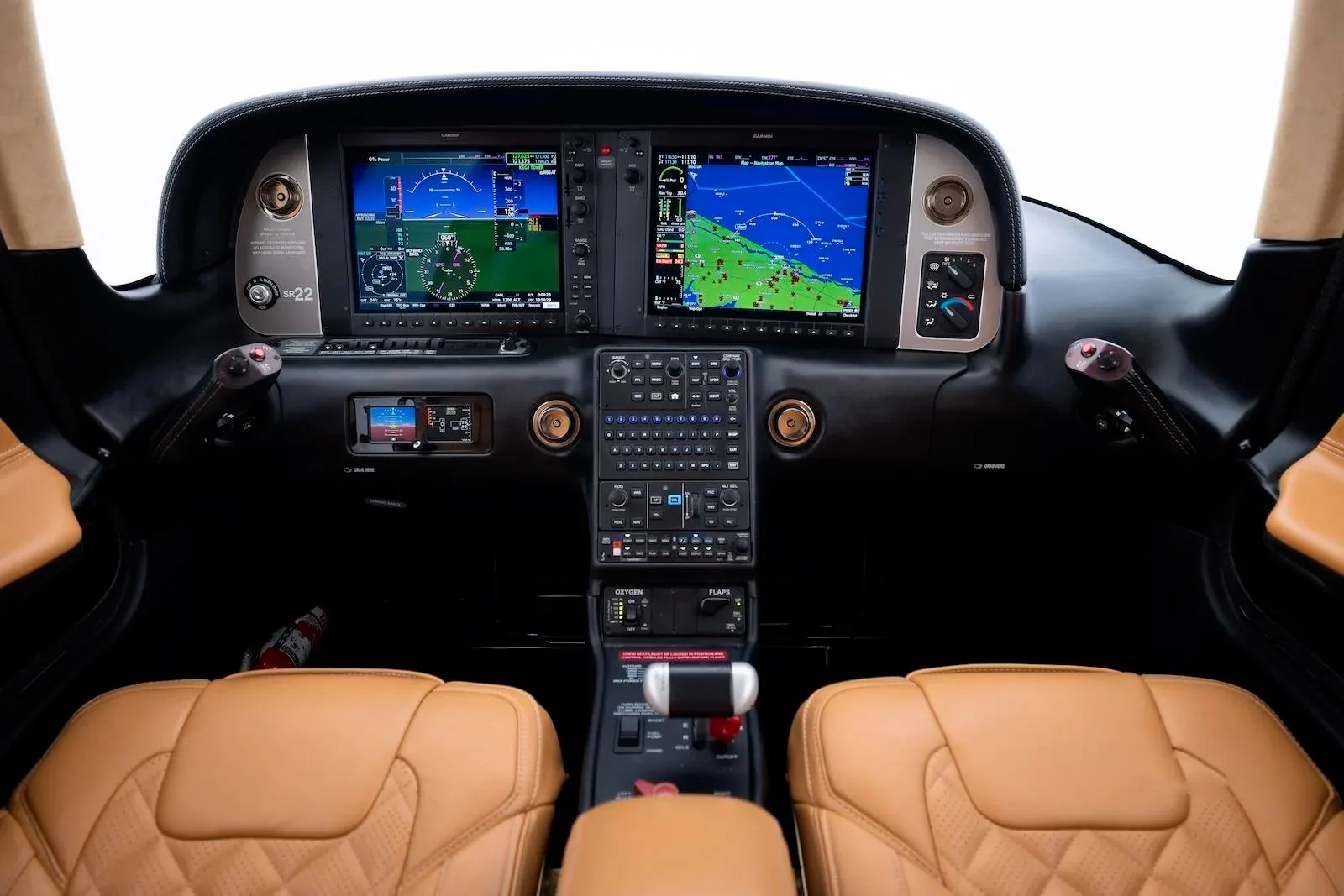 Avião Cirrus SR22 G6 – Ano 2018 – 395 H.T.