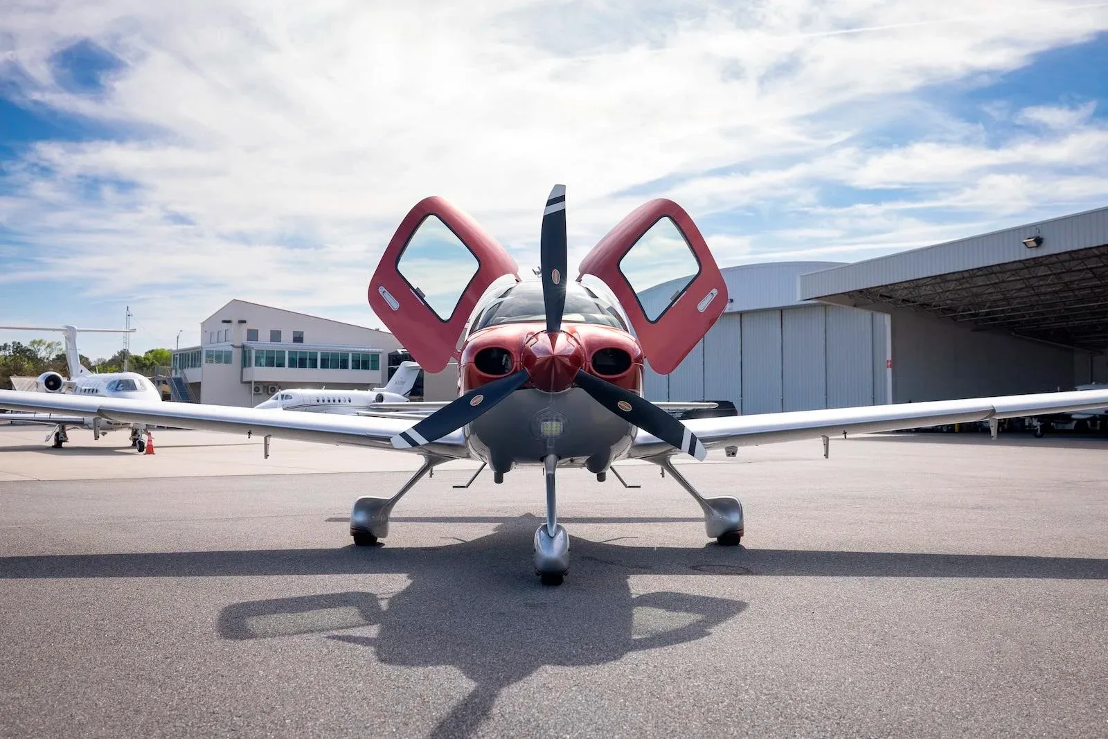 Avião Cirrus SR22 G6 – Ano 2018 – 395 H.T.