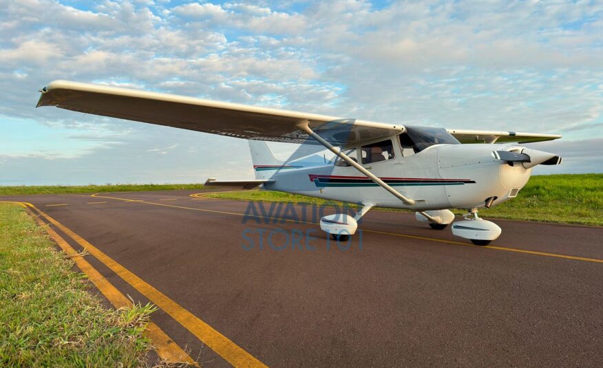 Avião Cessna 172R Skyhawk- Ano 2002 – 1.480 H.T.