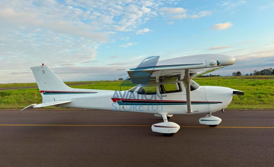Avião Cessna 172R Skyhawk- Ano 2002 – 1.480 H.T.