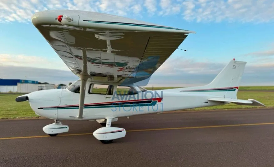 Avião Cessna 172R Skyhawk- Ano 2002 – 1.480 H.T.