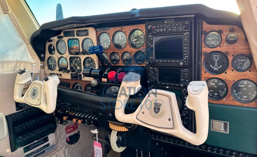 Avião Beechcraft Baron 58 – Ano 1983 – 1.250 H.T.