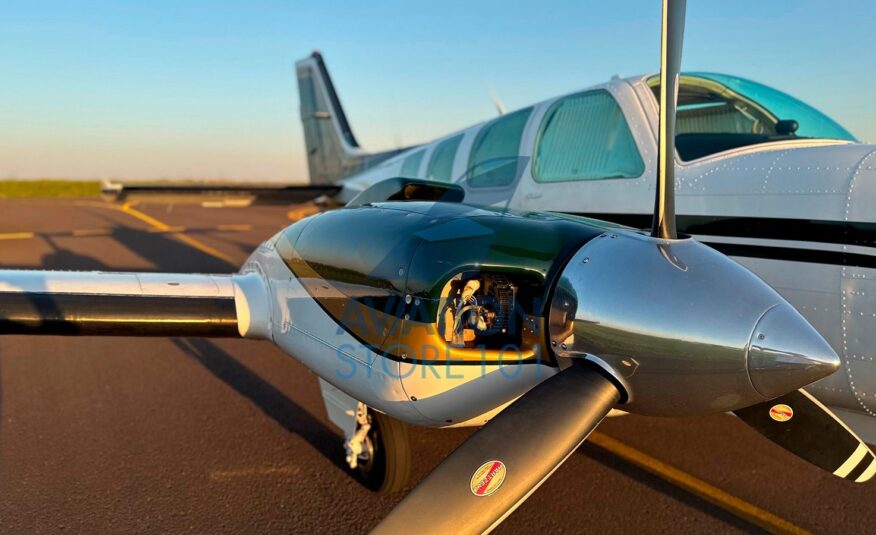 Avião Beechcraft Baron 58 – Ano 1983 – 1.250 H.T.