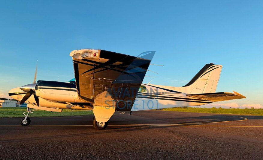 Avião Beechcraft Baron 58 – Ano 1998 – 2.400 H.T.