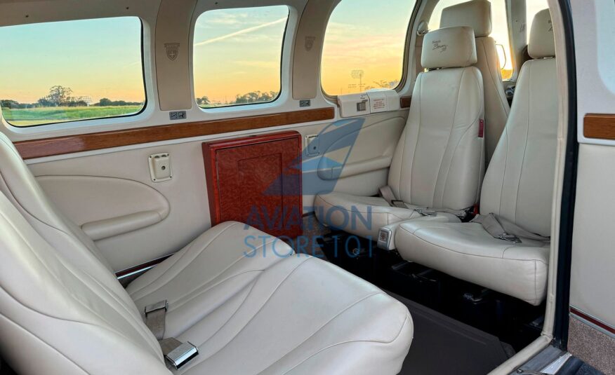 Avião Beechcraft Baron 58 – Ano 1998 – 2.400 H.T.