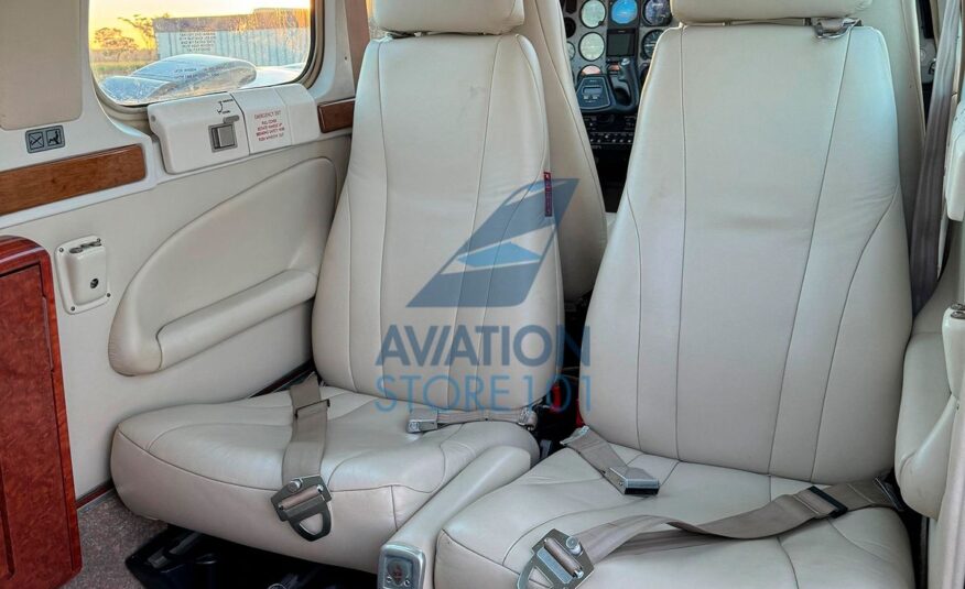 Avião Beechcraft Baron 58 – Ano 1998 – 2.400 H.T.