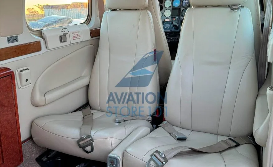 Avião Beechcraft Baron 58 – Ano 1998 – 2.400 H.T.