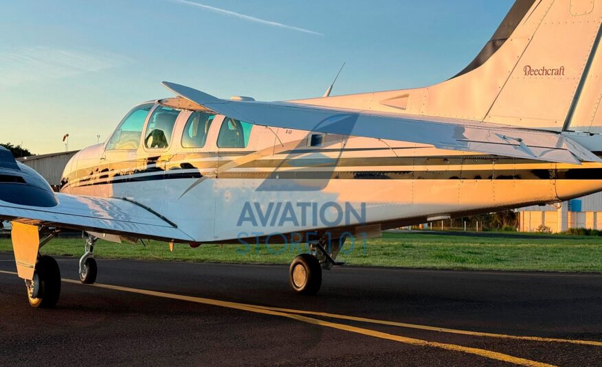 Avião Beechcraft Baron 58 – Ano 1998 – 2.400 H.T.