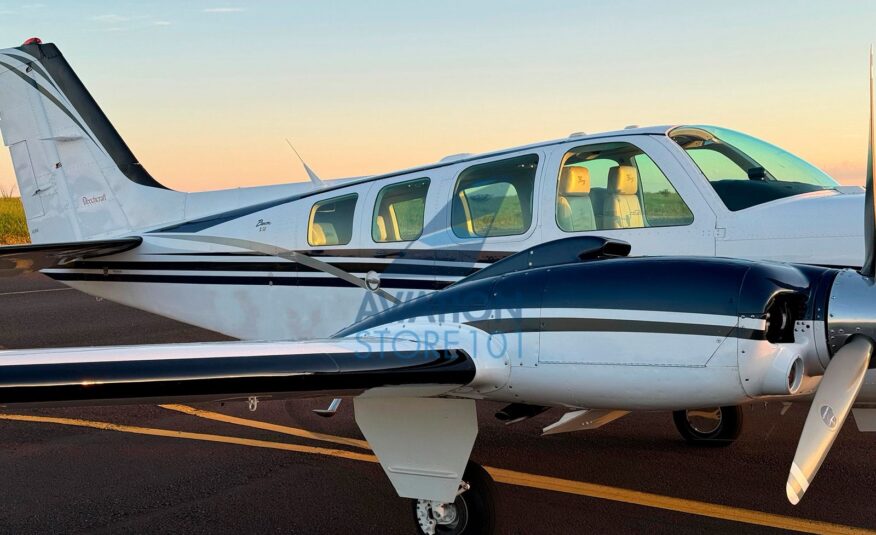 Avião Beechcraft Baron 58 – Ano 1998 – 2.400 H.T.