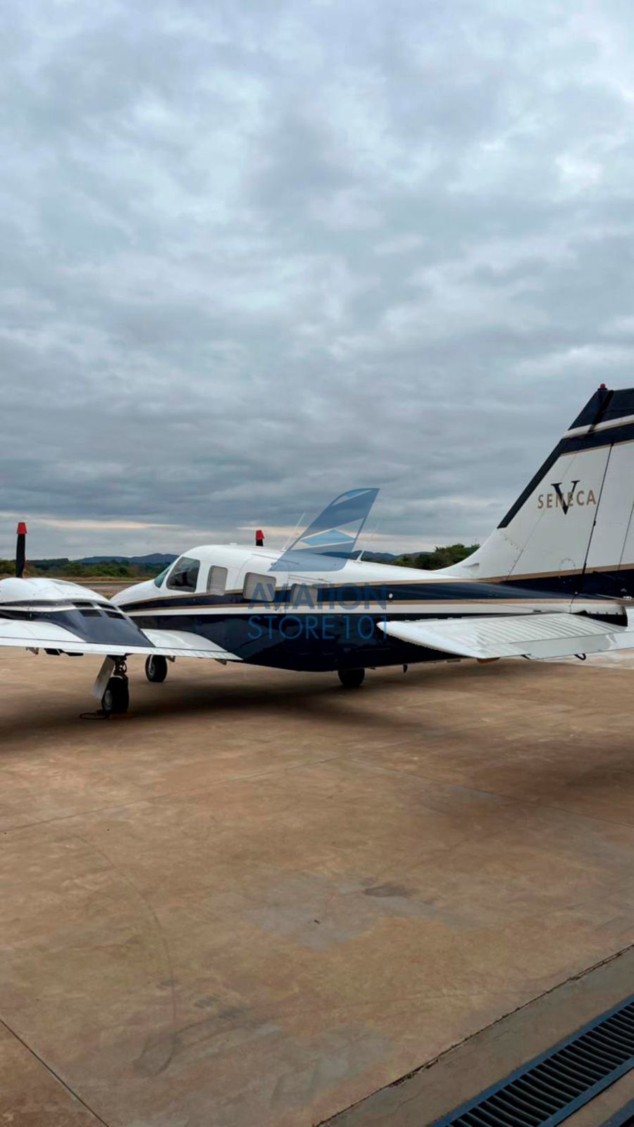 Avião Piper Seneca V PA-34-220T – Ano 1998 – 3.350 H.T.