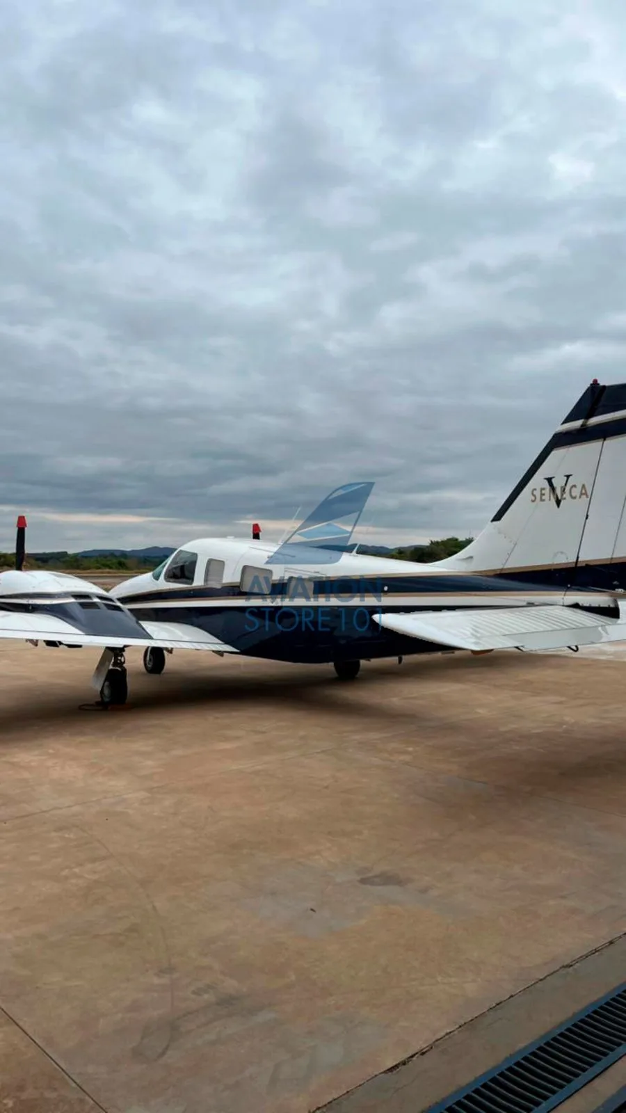 Avião Piper Seneca V PA-34-220T – Ano 1998 – 3.350 H.T.