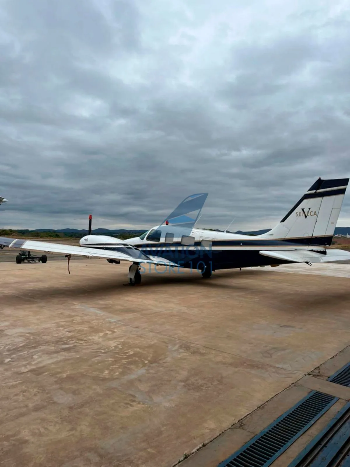 Avião Piper Seneca V PA-34-220T – Ano 1998 – 3.350 H.T.