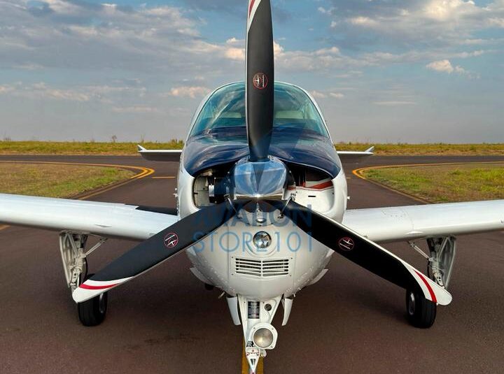 Beechcraft Bonanza A36 – Ano 1989 – 5.380 H.T.