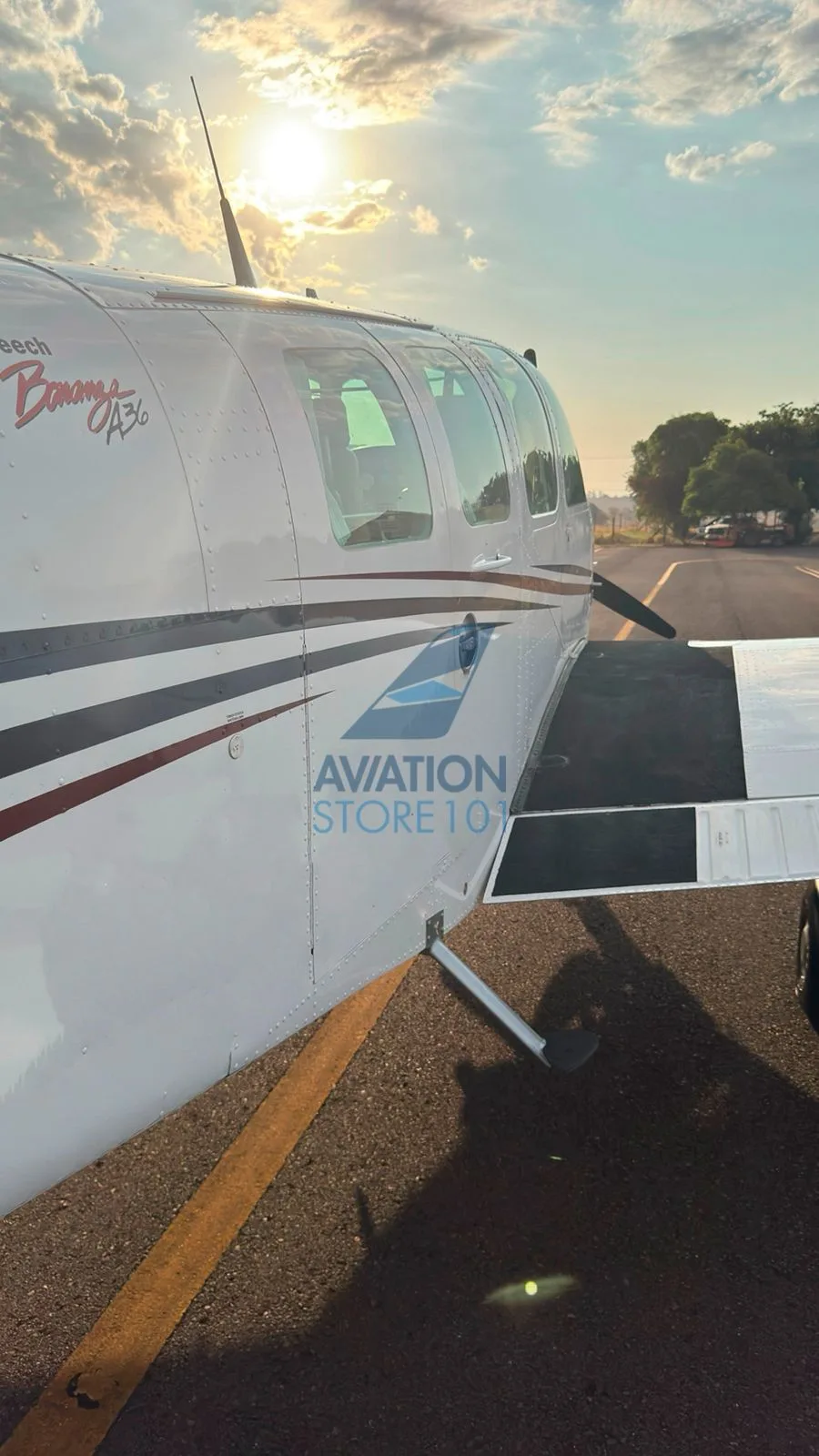 Beechcraft Bonanza A36 – Ano 1989 – 5.380 H.T.