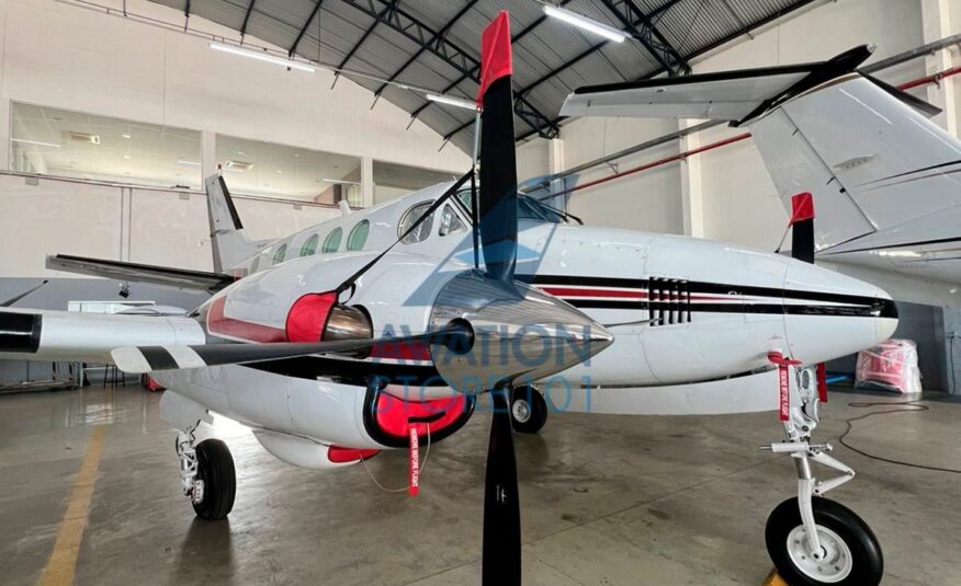 Avião Beechcraft King Air E90 – Ano 1973 à Venda