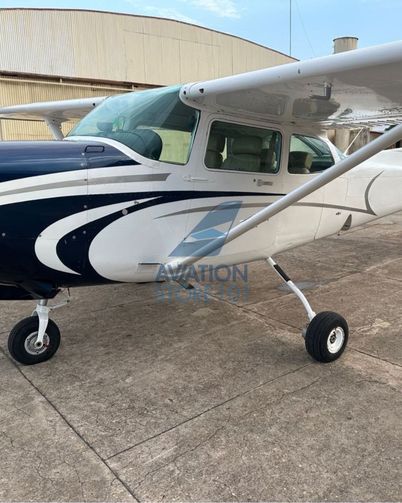 Avião Cessna 172R Skyhawk – Ano 1982 – 3.900 H.T.