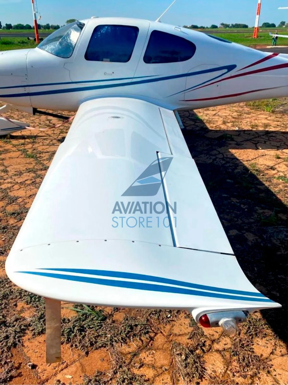 Avião Cirrus SR20 – Ano 2000 – 2.750 H.T.